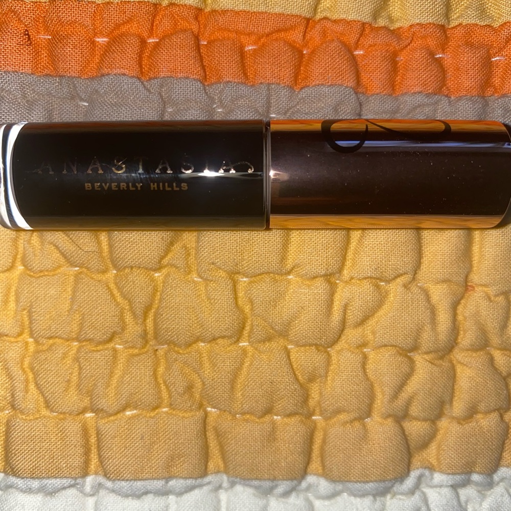 Anastasia Beverly Hills Magic Touch Concealer